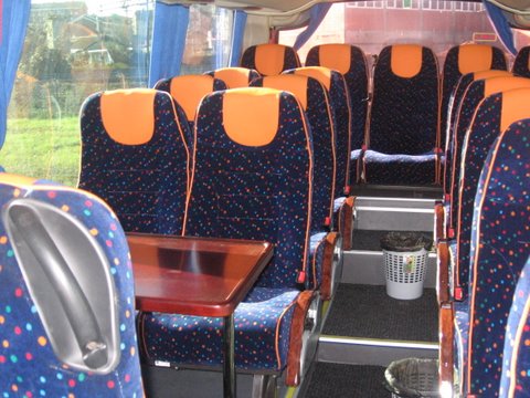 azur travel bus
